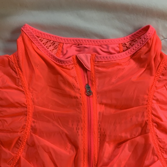 Lululemon limited edition running coat. - Picture 3 of 4